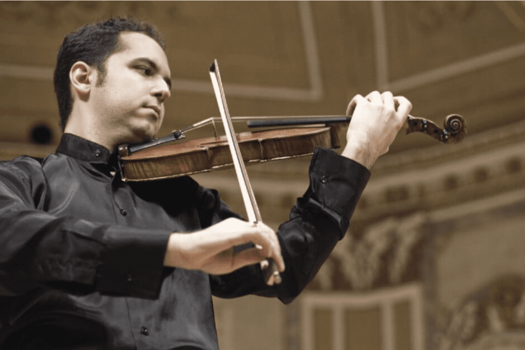 HDL Jesús Reina, un violinista con el escenario como hogar