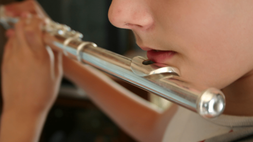 Los beneficios de tocar un instrumento